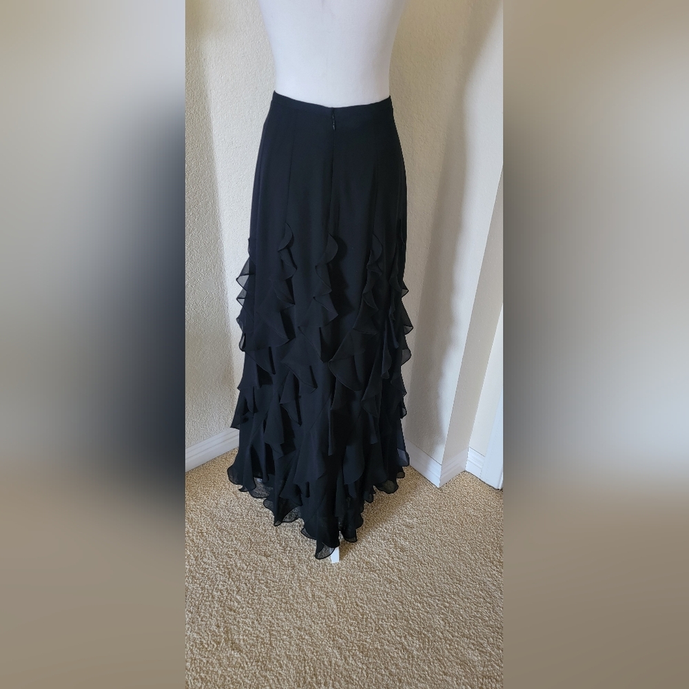 ADRIENNE VITTADINI Long Black Ruffle Skirt